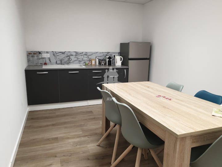 Location Locaux d'activité - 1 pièce(s) - 15m2 - Mezzavia (20167)