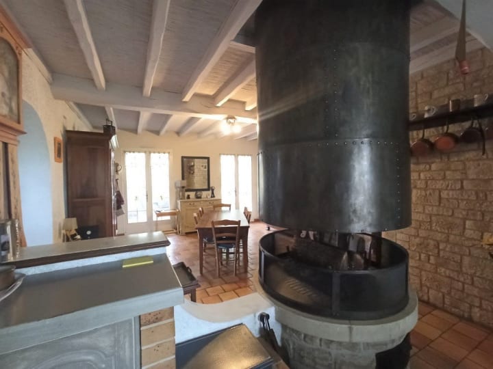 Vente Maison - 6 pièce(s) - 113m2 - Pons (17800)