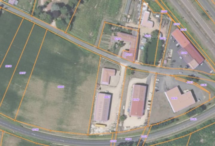 Vente Terrain industriel - 10570m2 - Macon (71000)