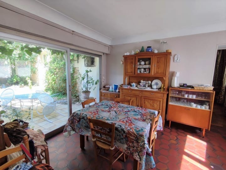 Vente Maison - 13 pièce(s) - 377m2 - Pons (17800)