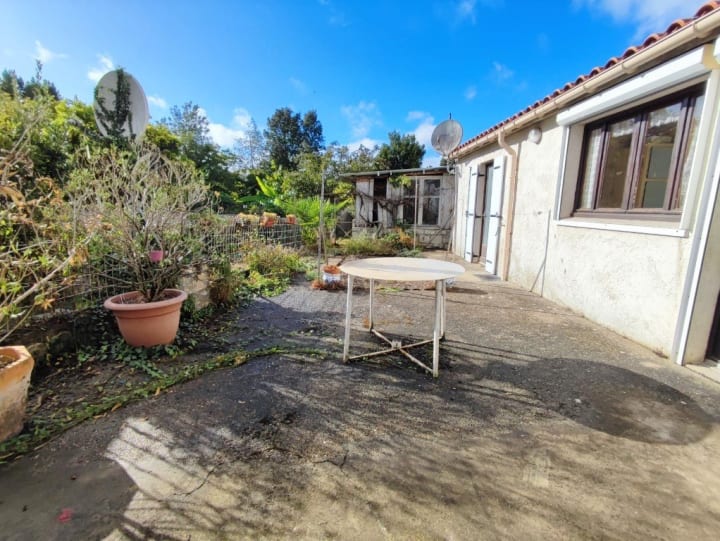Vente Maison - 4 pièce(s) - 128.9m2 - Pons (17800)