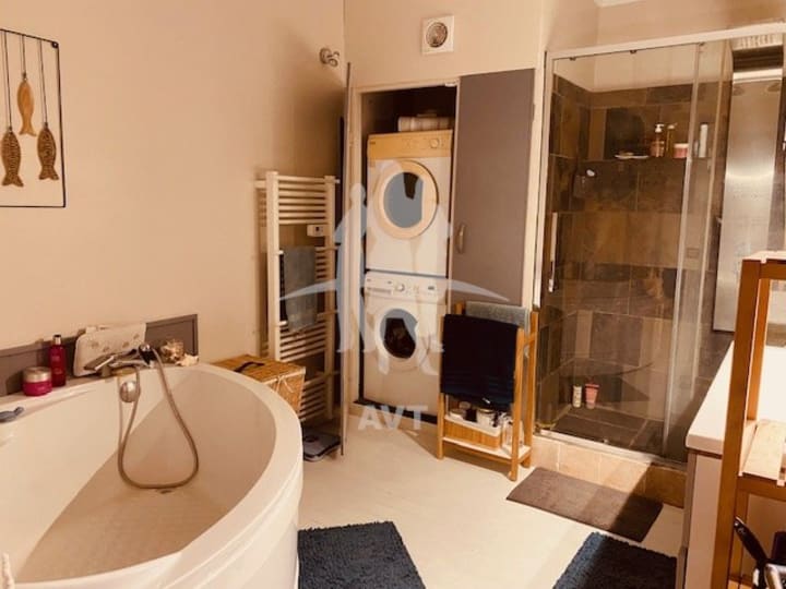 Vente Maison - 6 pièce(s) - 207m2 - Chateauneuf Sur Charente (16120)