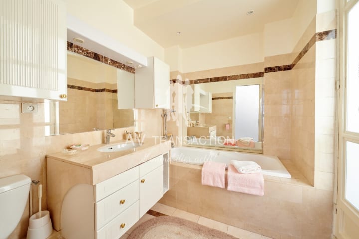 Vente Appartement - 4 pièce(s) - 96.15m2 - Paris 16eme Arrondissement (75016)