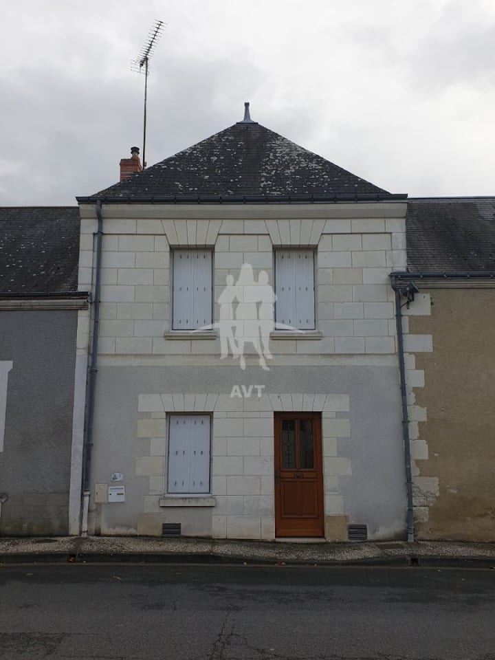 Vente Maison de village - 5 pièce(s) - 117m2 - Mouzay (37600)