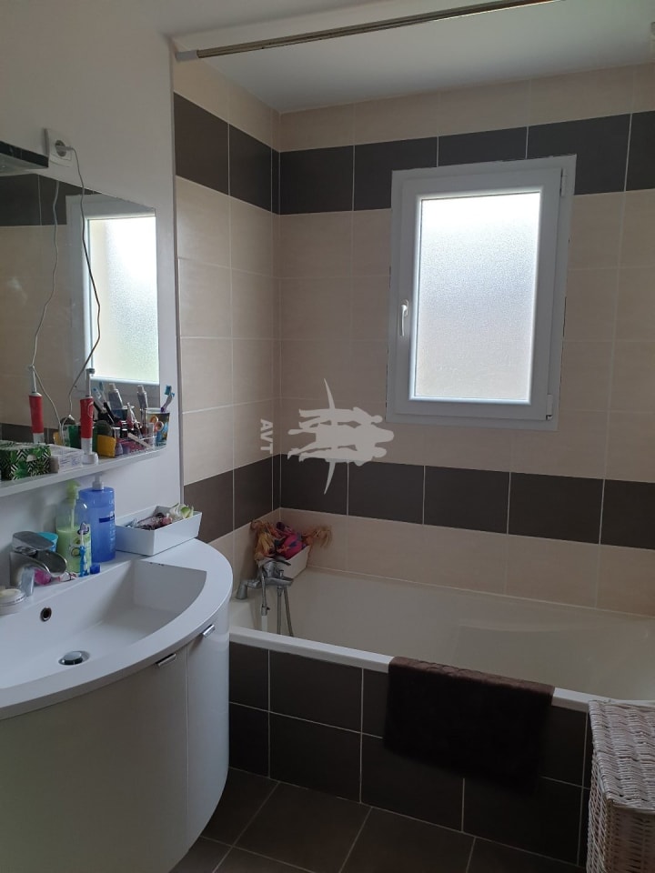 Vente Maison individuelle - 6 pièce(s) - 123.35m2 - Saint Martin Le Beau (37270)