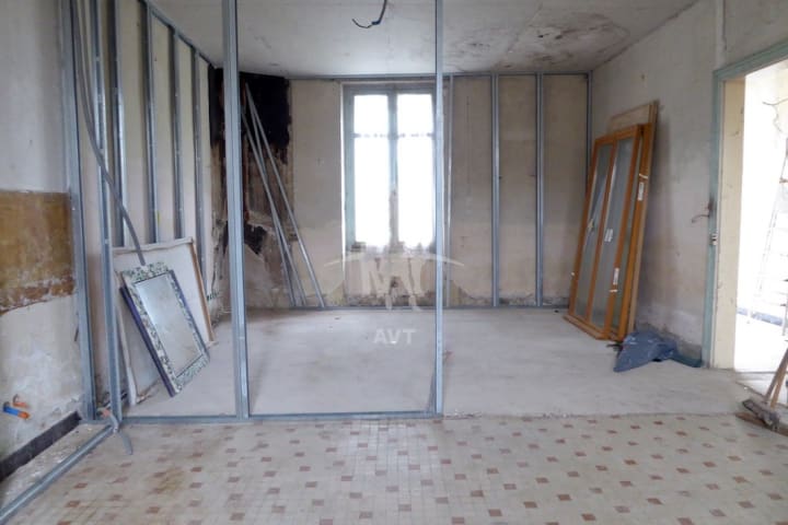Vente Maison de campagne - 6 pièce(s) - 168m2 - Clion (36700)