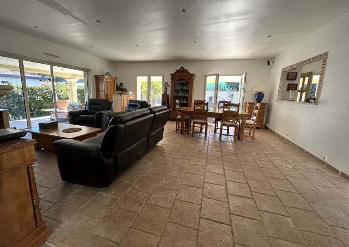 Vente Maison - 6 pièce(s) - 215m2 - Les Adrets De L'esterel (83600)
