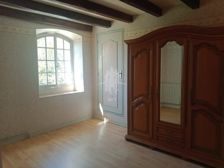 Vente Maison de caractère - 7 pièce(s) - 180m2 - Chasseneuil Du Poitou (86360)