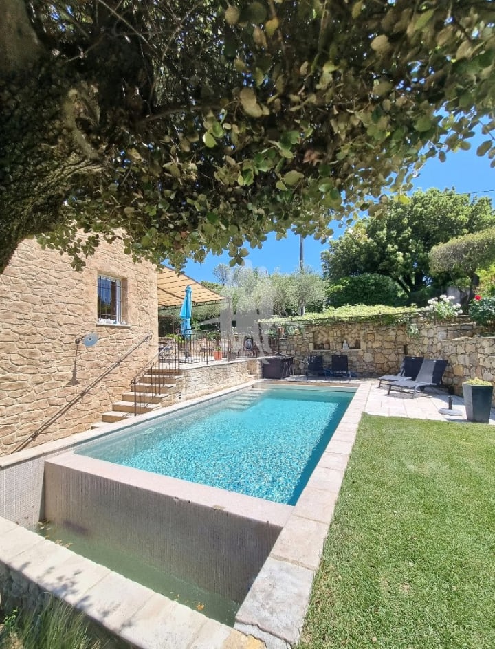 Vente Maison - 6 pièce(s) - 123m2 - Draguignan (83300)