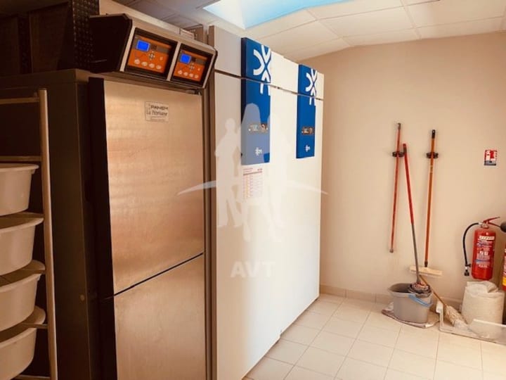 Vente Boulangerie - Terminal de cuisson - 116m2 - Saint Meme Les Carrieres (16720)