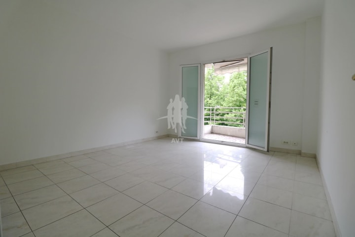Vente Appartement - 3 pièce(s) - 135m2 - Nice (06300)