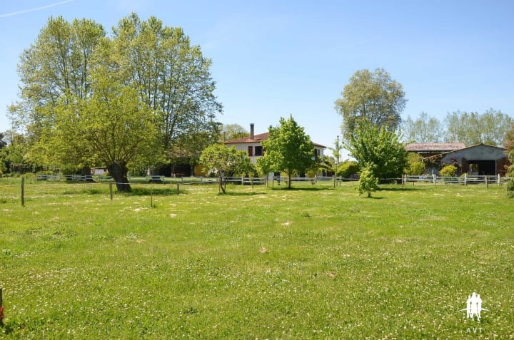 Vente Maison de campagne - 10 pièce(s) - 328m2 - Carbonne (31390)