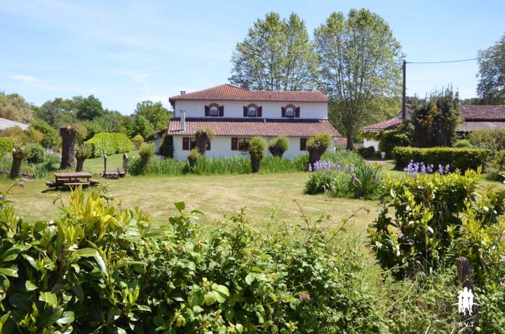 Vente Maison de campagne - 10 pièce(s) - 328m2 - Carbonne (31390)