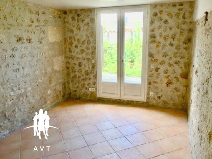 Vente Maison - 7 pièce(s) - 187m2 - Chateauneuf Sur Charente (16120)