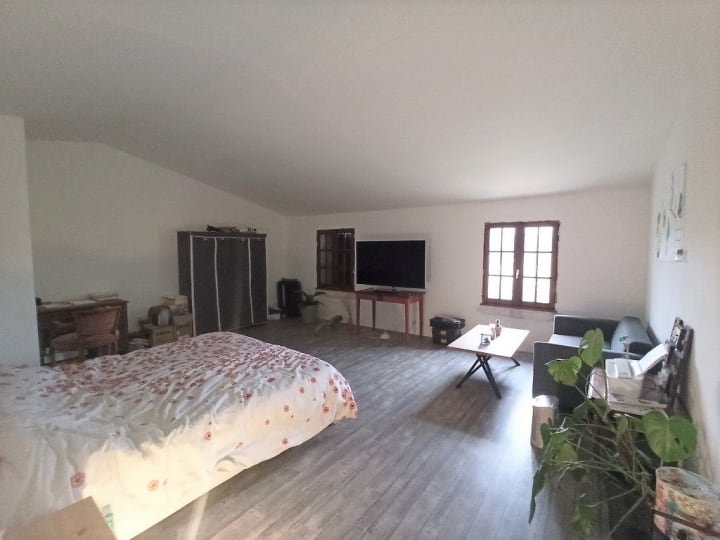 Vente Maison - 7 pièce(s) - 217m2 - Berneuil (17460)