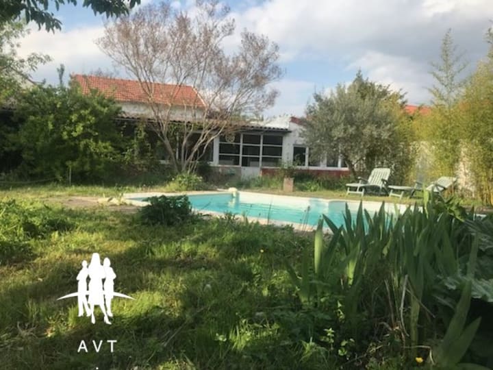 Vente Maison - 8 pièce(s) - 201m2 - Villeneuve Le Roi (94290)