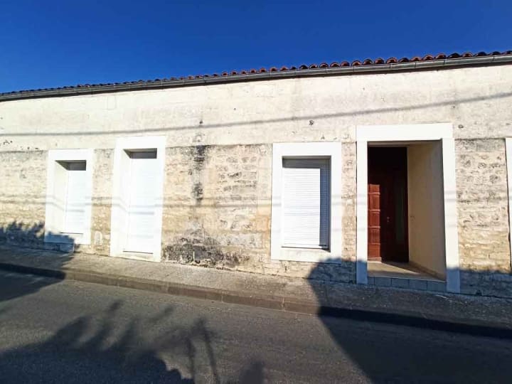 Vente Duplex - 3 pièce(s) - 70.92m2 - Saintes (17100)