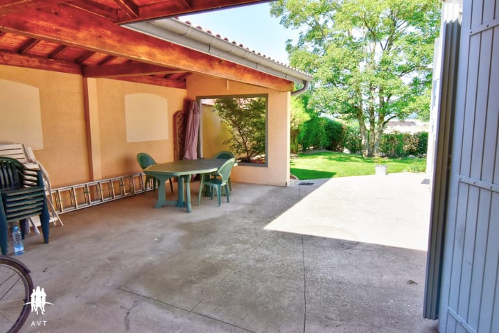 Vente Maison - 6 pièce(s) - 163m2 - Feillens (01570)