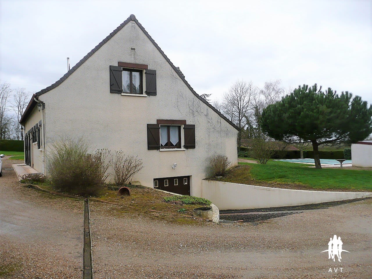 Vente Maison - 3 pièce(s) - 194m2 - Dompierre Sur Besbre (03290)